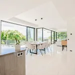 Ref 2152 - - Sea View For Rent