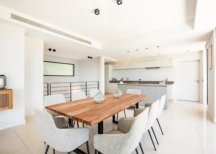 Ref 2152 - - Sea View For Rent Villa *