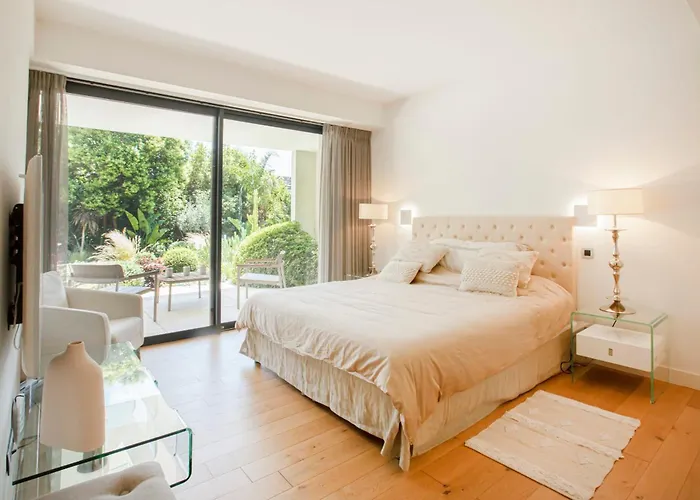 Villa Ref 2152 - - Sea View For Rent *