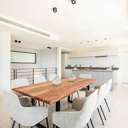 Ref 2152 - - Sea View For Rent Villa *