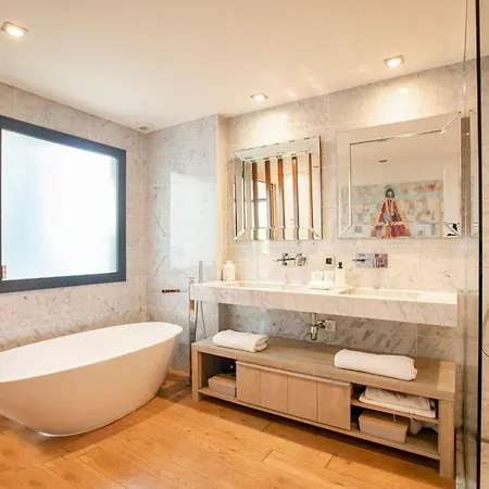 Ref 2152 - - Sea View For Rent * Le Cannet