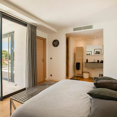 Villa Ref 2152 - - Sea View For Rent